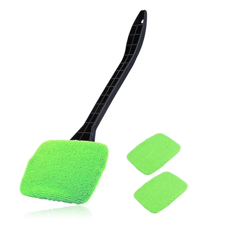 Brosse vitres voiture anti-buée